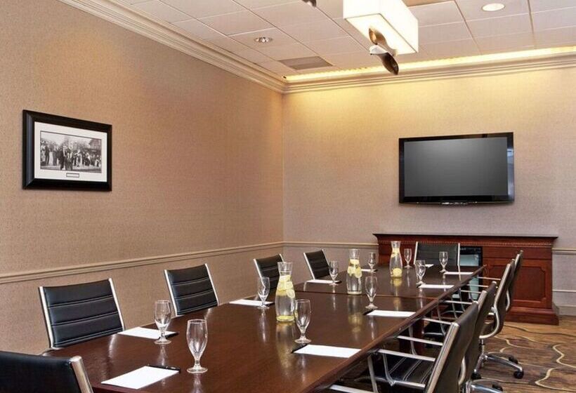 בית מלון כפרי Hilton Woodcliff Lake