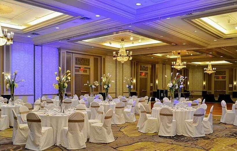 בית מלון כפרי Hilton Woodcliff Lake