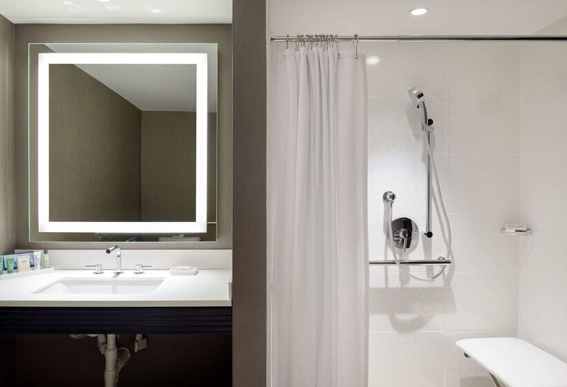 酒店 Hilton Woodland Hills / Los Angeles