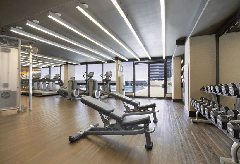 هتل Hyatt Regency Birmingham The Wynfrey