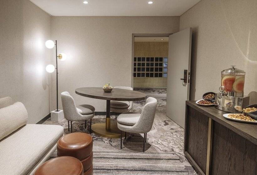 Loews Nashville Hotel At Vanderbilt Plaza