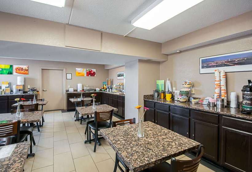 בית מלון כפרי Quality Inn Near Potomac Mills