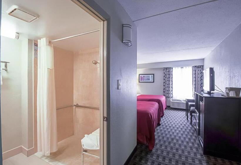 בית מלון כפרי Quality Inn Near Potomac Mills