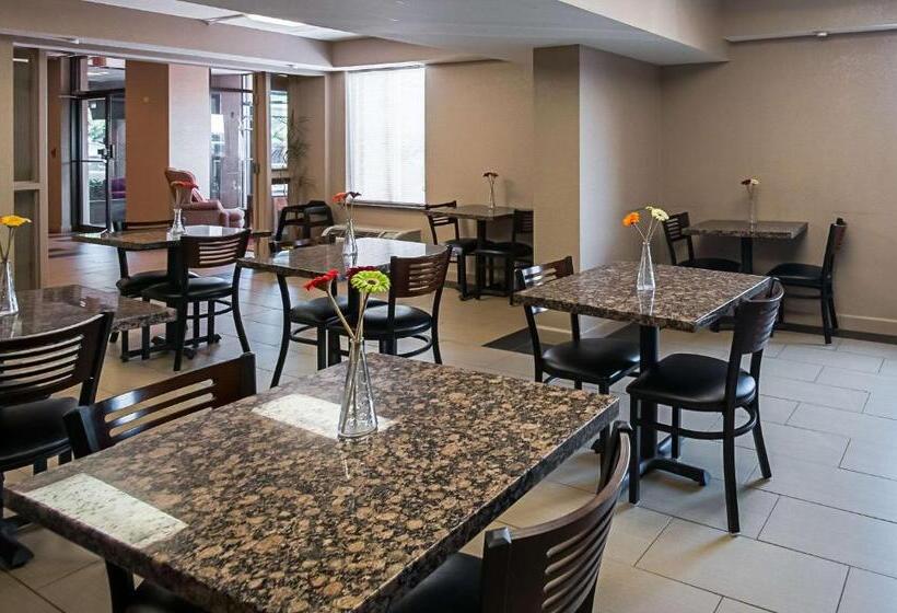 בית מלון כפרי Quality Inn Near Potomac Mills