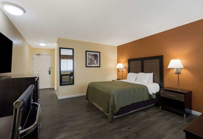 هتل Quality Inn & Suites Medford Airport