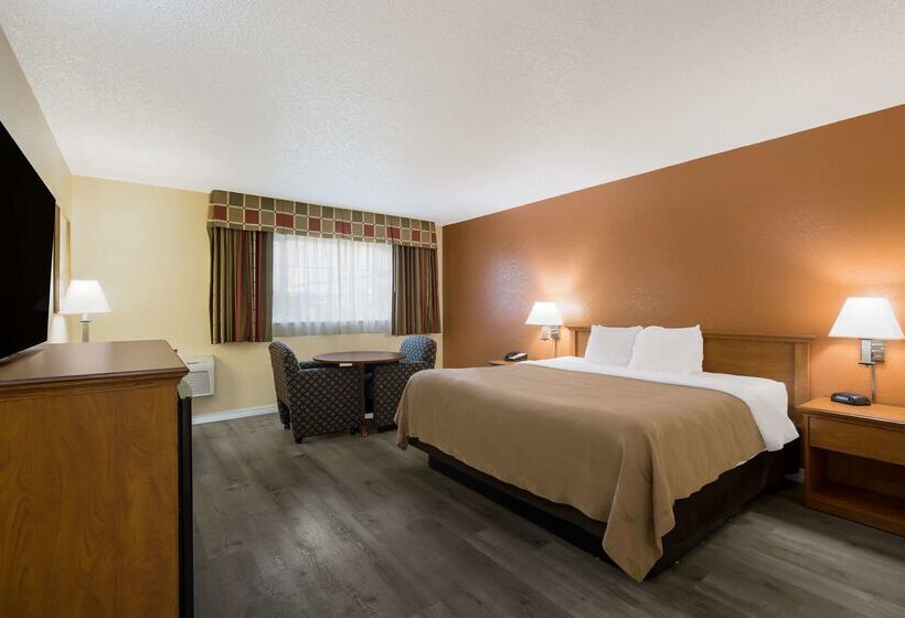 هتل Quality Inn & Suites Medford Airport