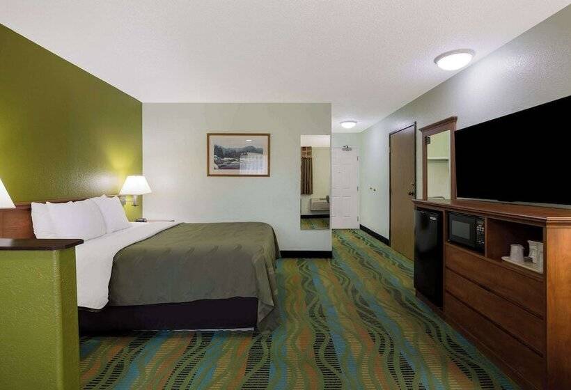 هتل Quality Inn & Suites Medford Airport