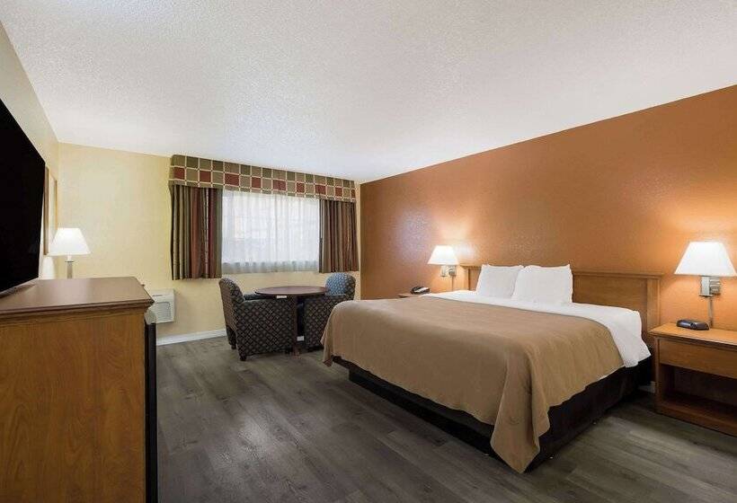 هتل Quality Inn & Suites Medford Airport