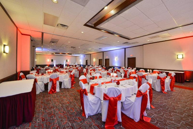 هتل Radisson  Madison