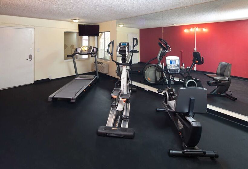 هتل Red Lion Inn & Suites Redding