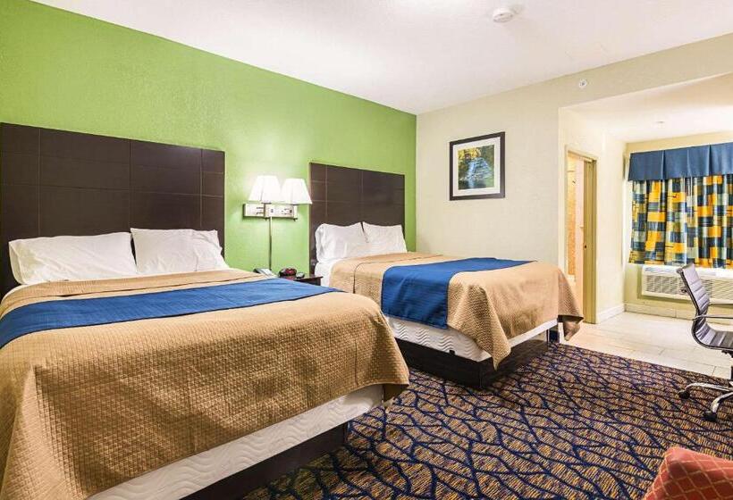 فندق Rodeway Inn And Suites