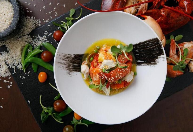 هتل The Vendue, Downtown Art