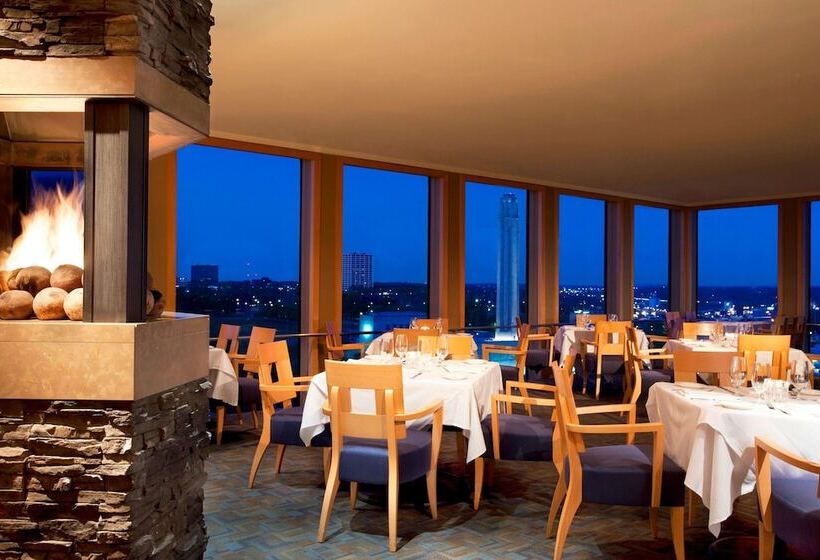 هتل The Westin Kansas City At Crown Center