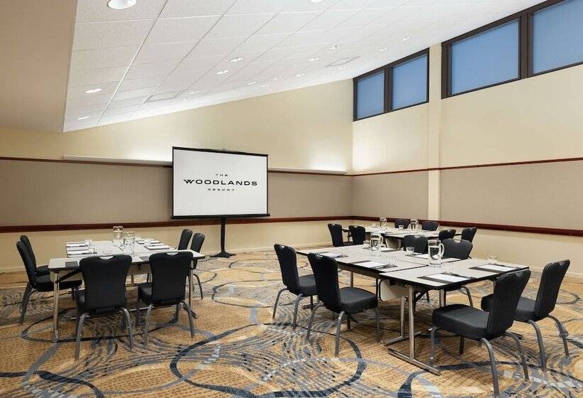 هتل The Woodlands Resort, Curio Collection By Hilton