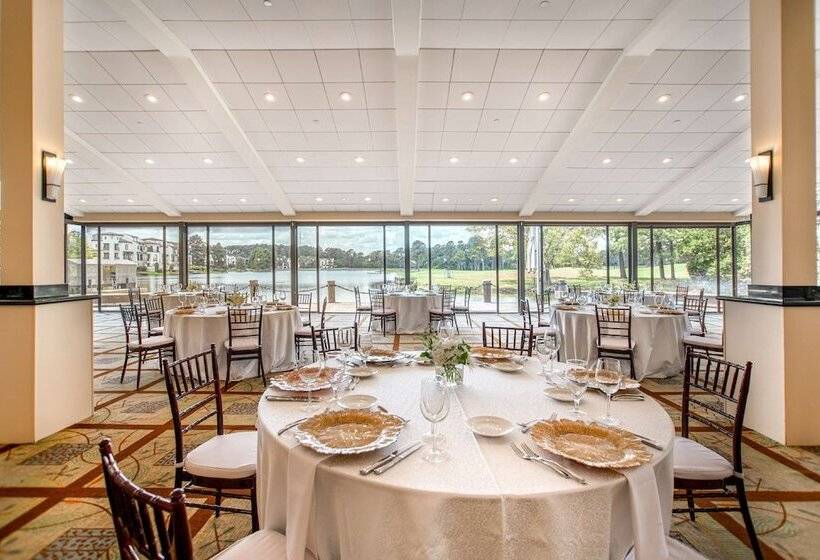 هتل The Woodlands Resort, Curio Collection By Hilton