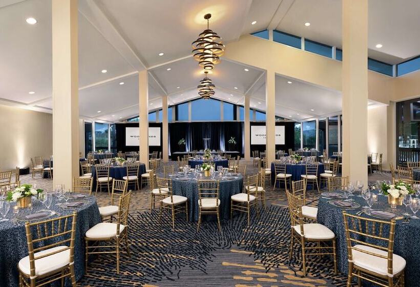 هتل The Woodlands Resort, Curio Collection By Hilton