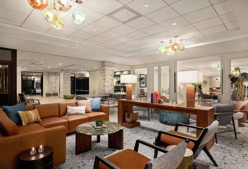 هتل The Woodlands Resort, Curio Collection By Hilton