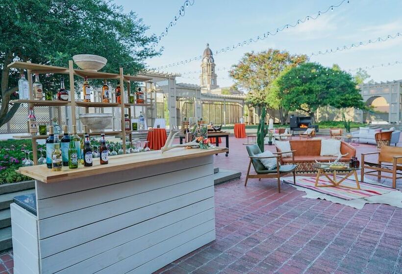 هتل The Worthington Renaissance Fort Worth