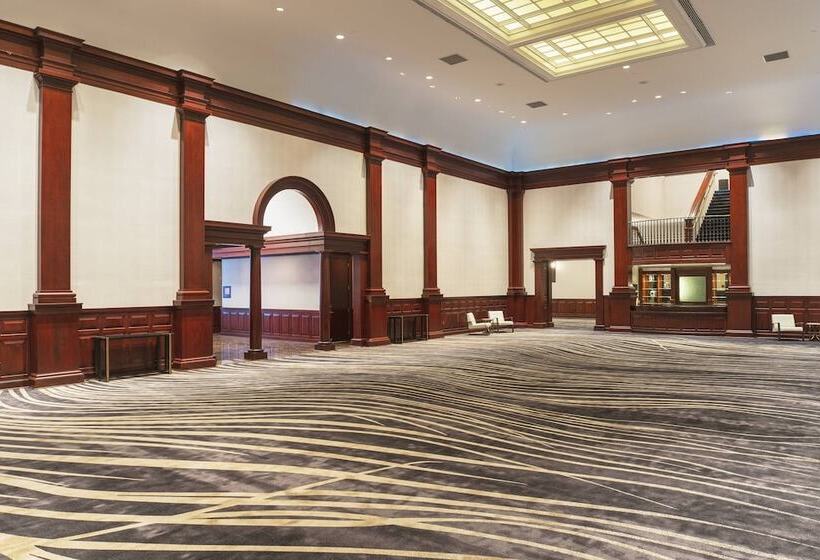 هتل The Worthington Renaissance Fort Worth