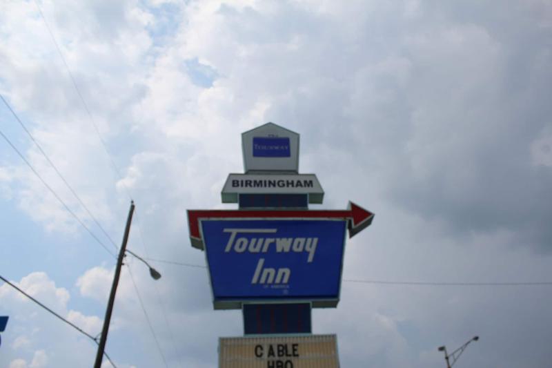 هتل Tourway Inn