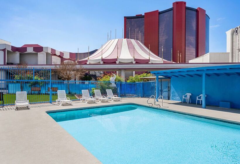 هتل Travelodge By Wyndham Las Vegas