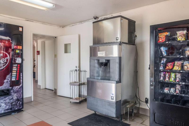 Motel 6mesquite, Tx  Rodeo  Convention Ctr