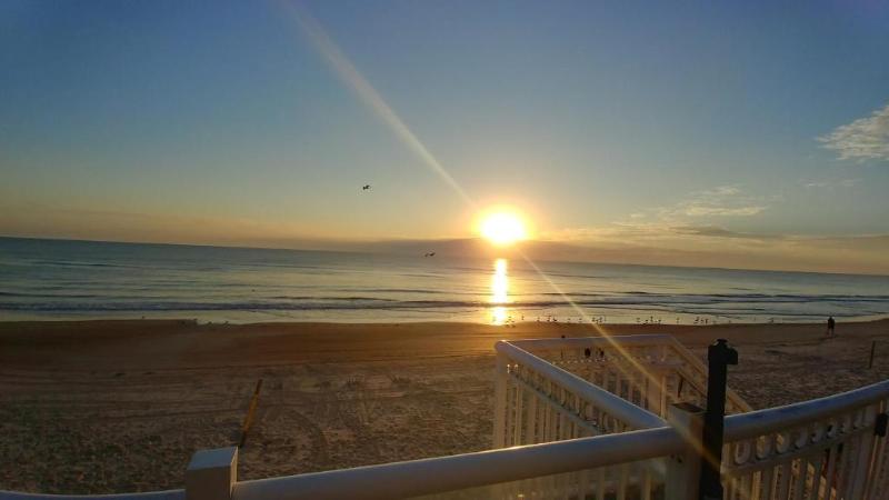 Мотель Tropical Winds Resort
