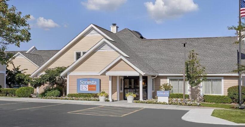 اقامتگاه Sonesta Es Suites Ann Arbor