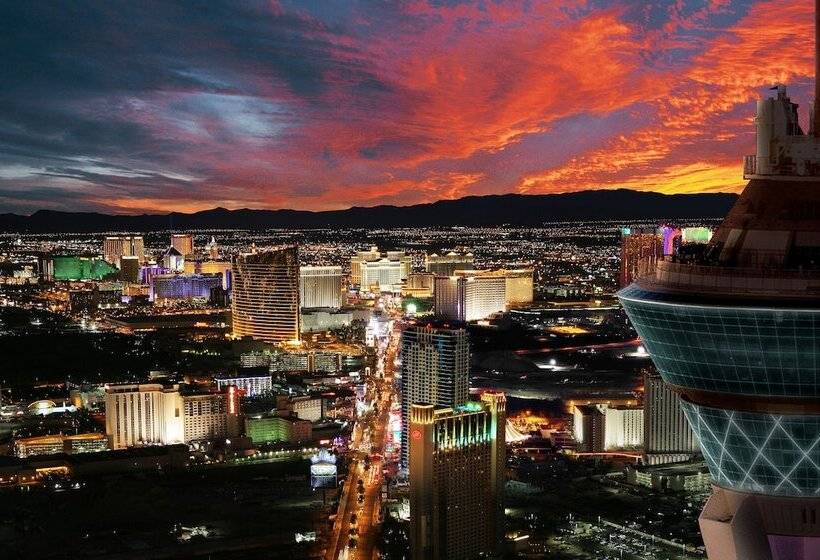 استراحتگاه The Strat Hotel, Casino & Tower