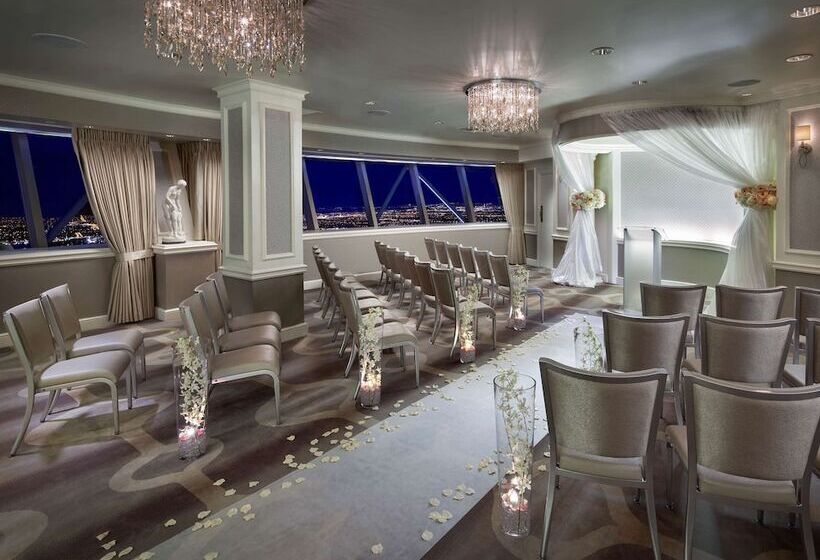استراحتگاه The Strat Hotel, Casino & Tower