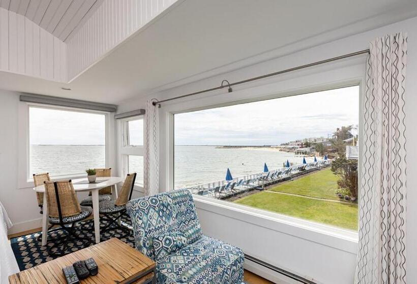 The Masthead Resort