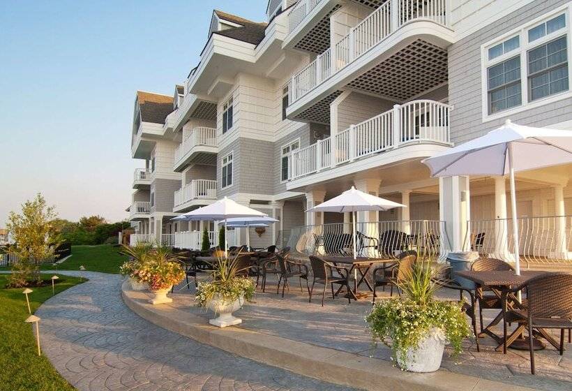 Water's Edge Resort & Spa