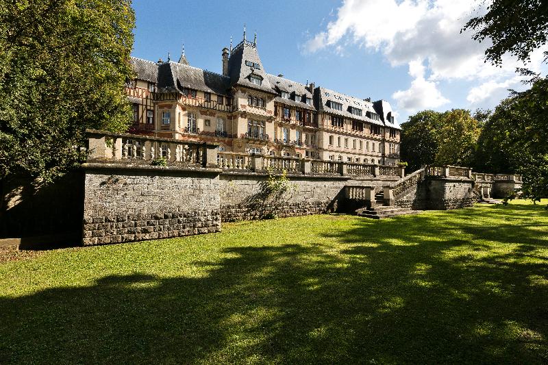 هتل Chateau De Montvillargenne