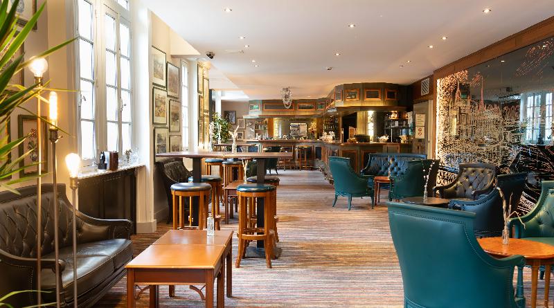 هتل Chateau De Montvillargenne