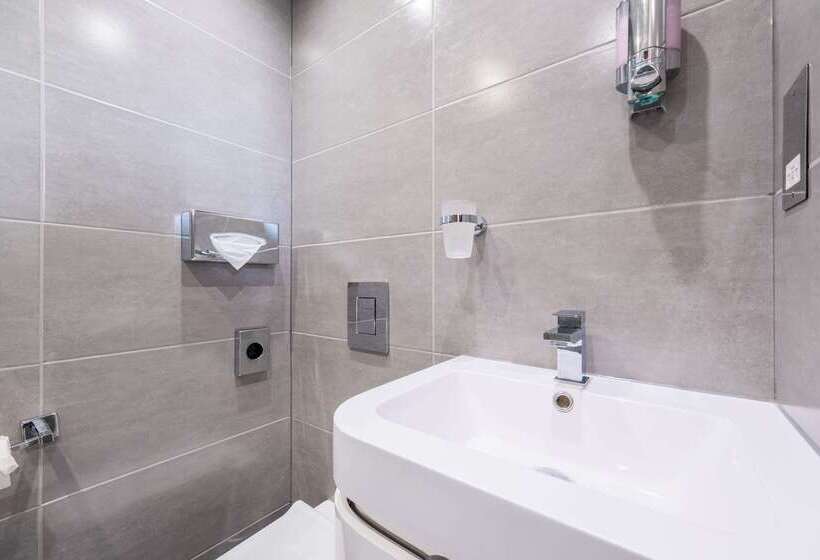 בית מלון כפרי Comfort Inn Westminster