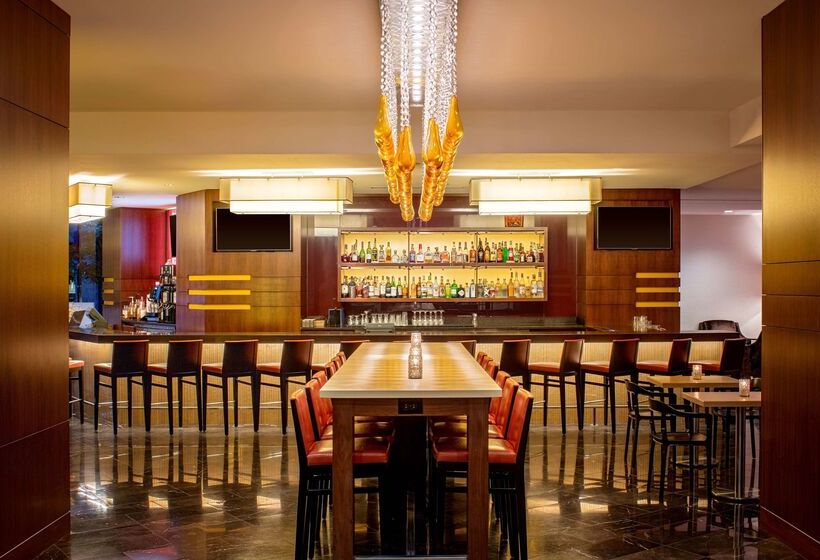 هتل Hyatt Regency Crystal City At Reagan National Airport