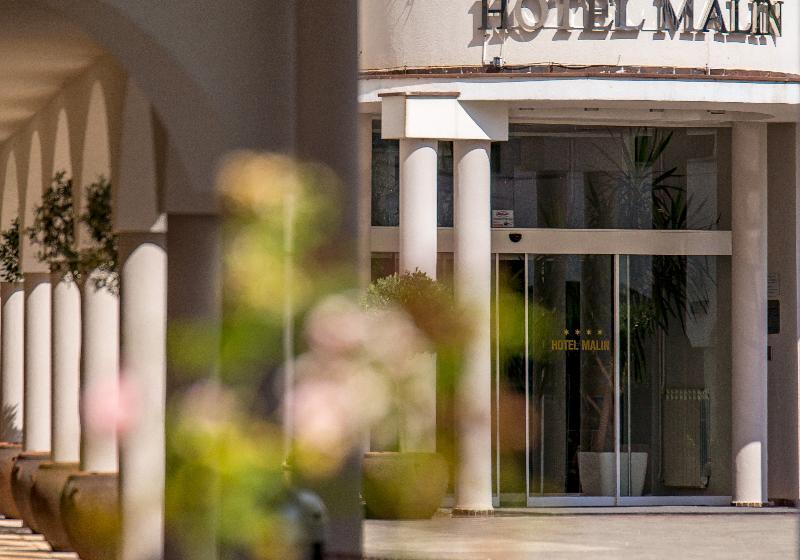هتل Malin
