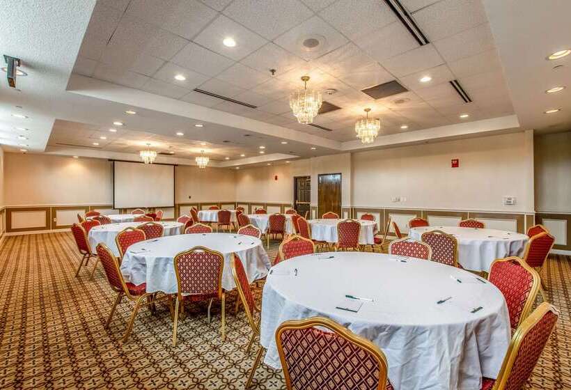 هتل Country Inn & Suites By Radisson, Muskegon, Mi