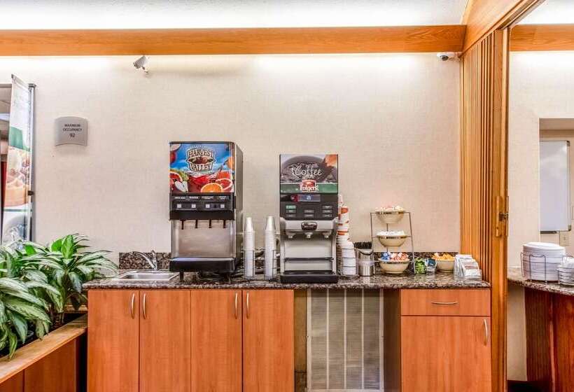 هتل Country Inn & Suites By Radisson, Muskegon, Mi