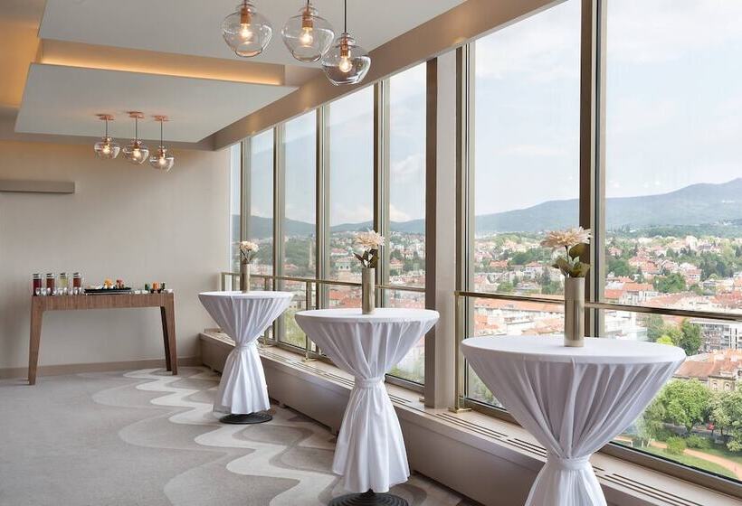 בית מלון כפרי The Westin Zagreb