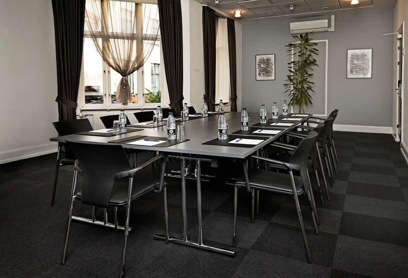 Best Western Hotel Hebron