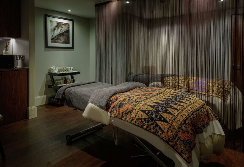 酒店 Glasgow Westerwood Spa & Golf Resort