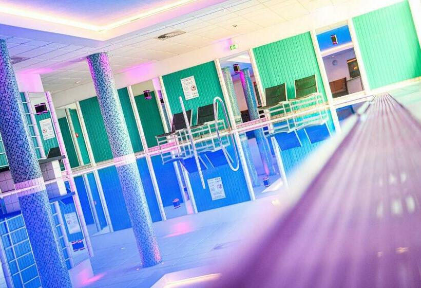 هتل Holiday Inn Lübeck, An Ihg