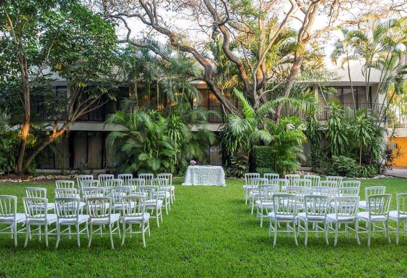 Hs Hotsson Hotel Tampico