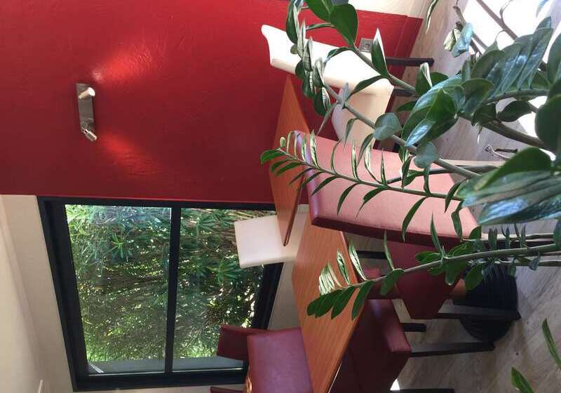 ホテル Hôtel Kyriad Cap Sud