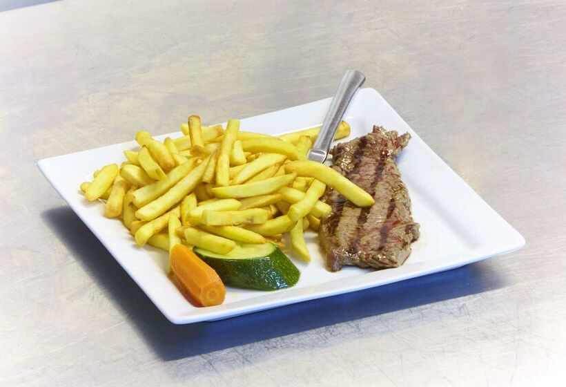 Отель Hôtel Restaurant Kyriad Mulhouse Nord Illzach