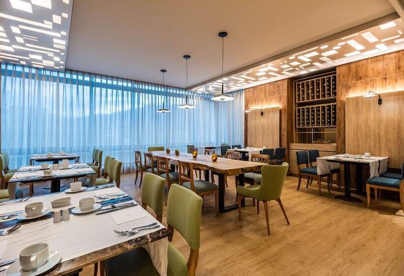 هتل NH Collection Bogota Wtc Royal