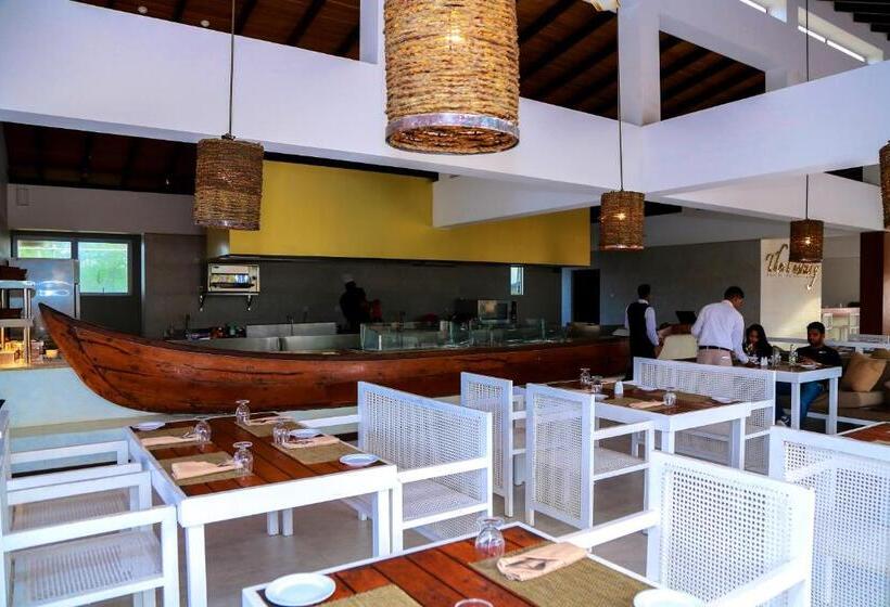 酒店 Pegasus Reef   A Beach Resort In Colombo