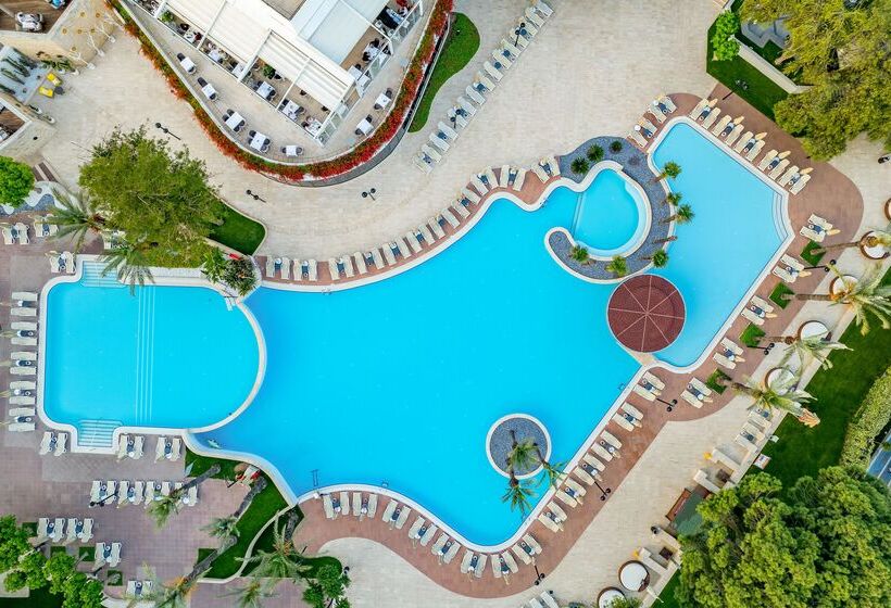 هتل Rixos Downtown Antalya, The Land of Legends Access