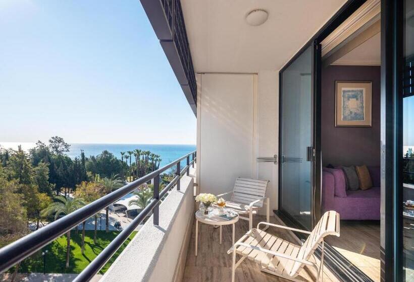 هتل Rixos Downtown Antalya, The Land of Legends Access